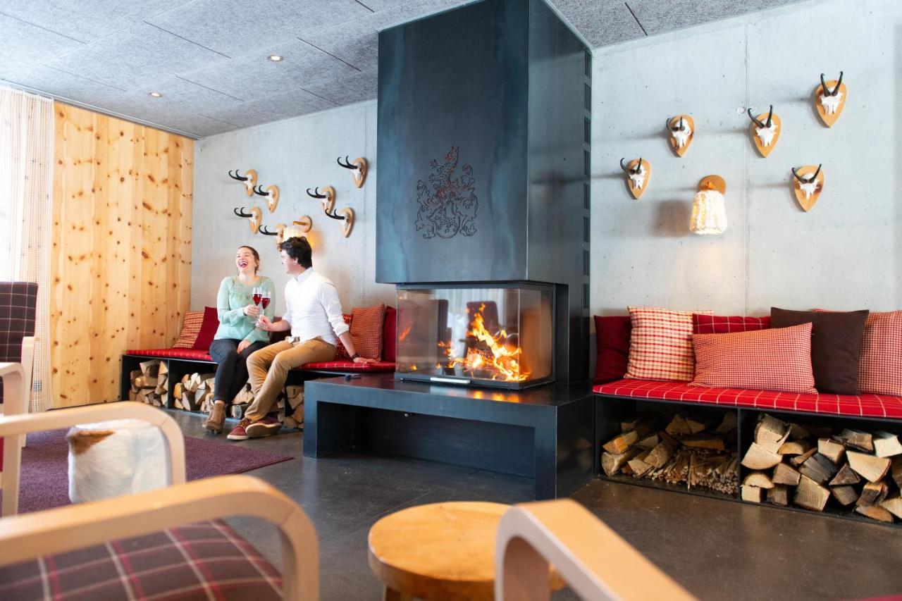 Berghotel Mettmen Schwanden  Exteriér fotografie