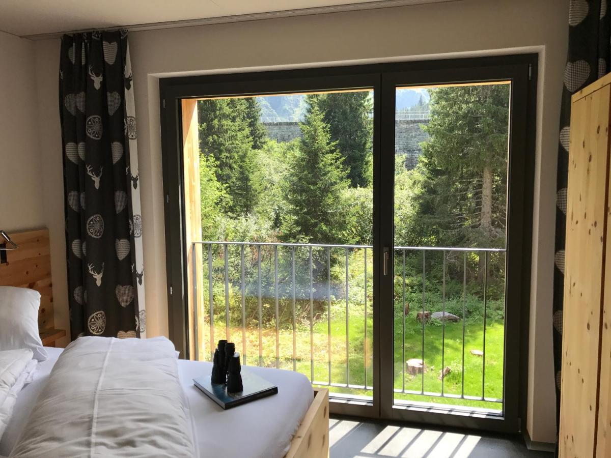 Berghotel Mettmen Schwanden  Exteriér fotografie